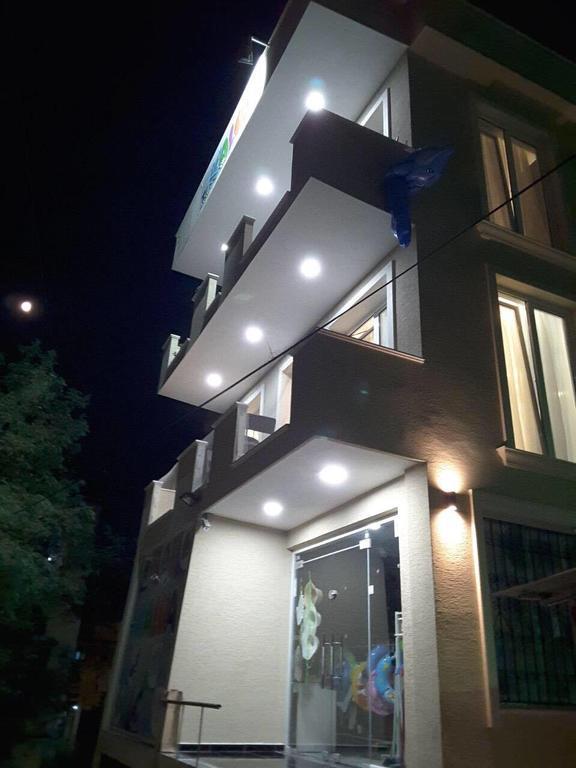 Apartment Te Kalua Saranda Extérieur photo