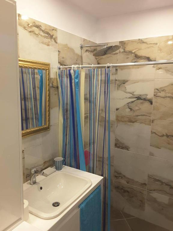 Apartment Te Kalua Saranda Extérieur photo